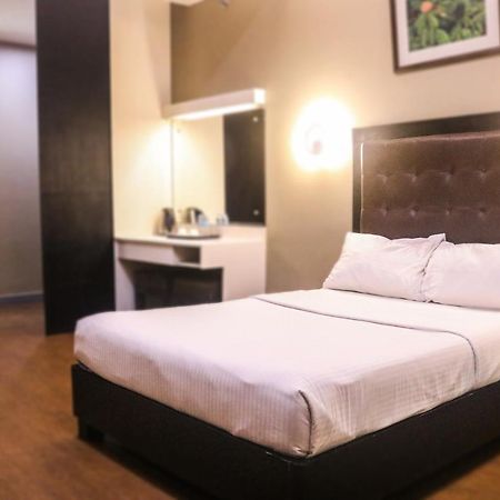 The Lucky 9 Budget Hotel Tagum Exterior photo