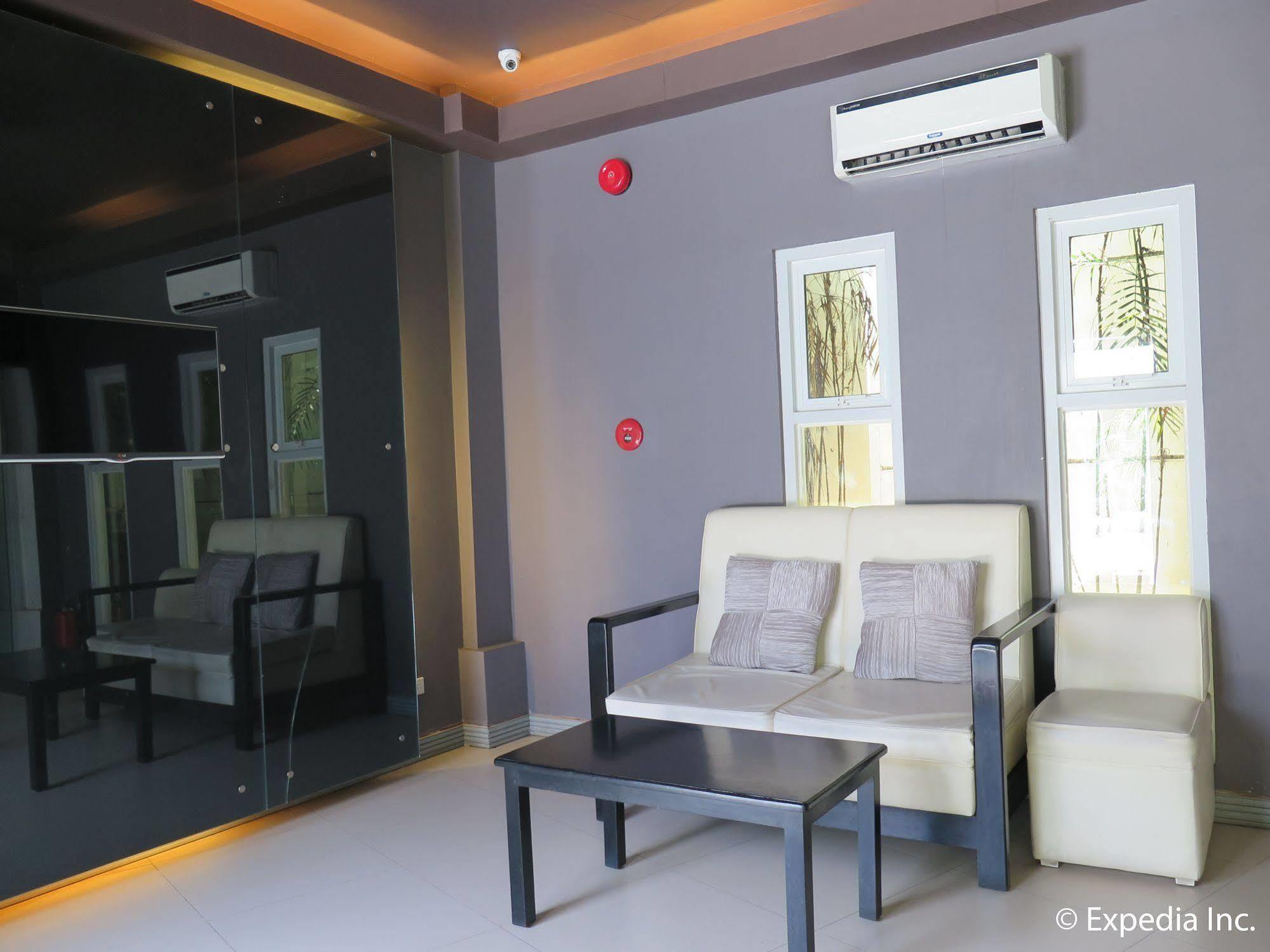 The Lucky 9 Budget Hotel Tagum Exterior photo