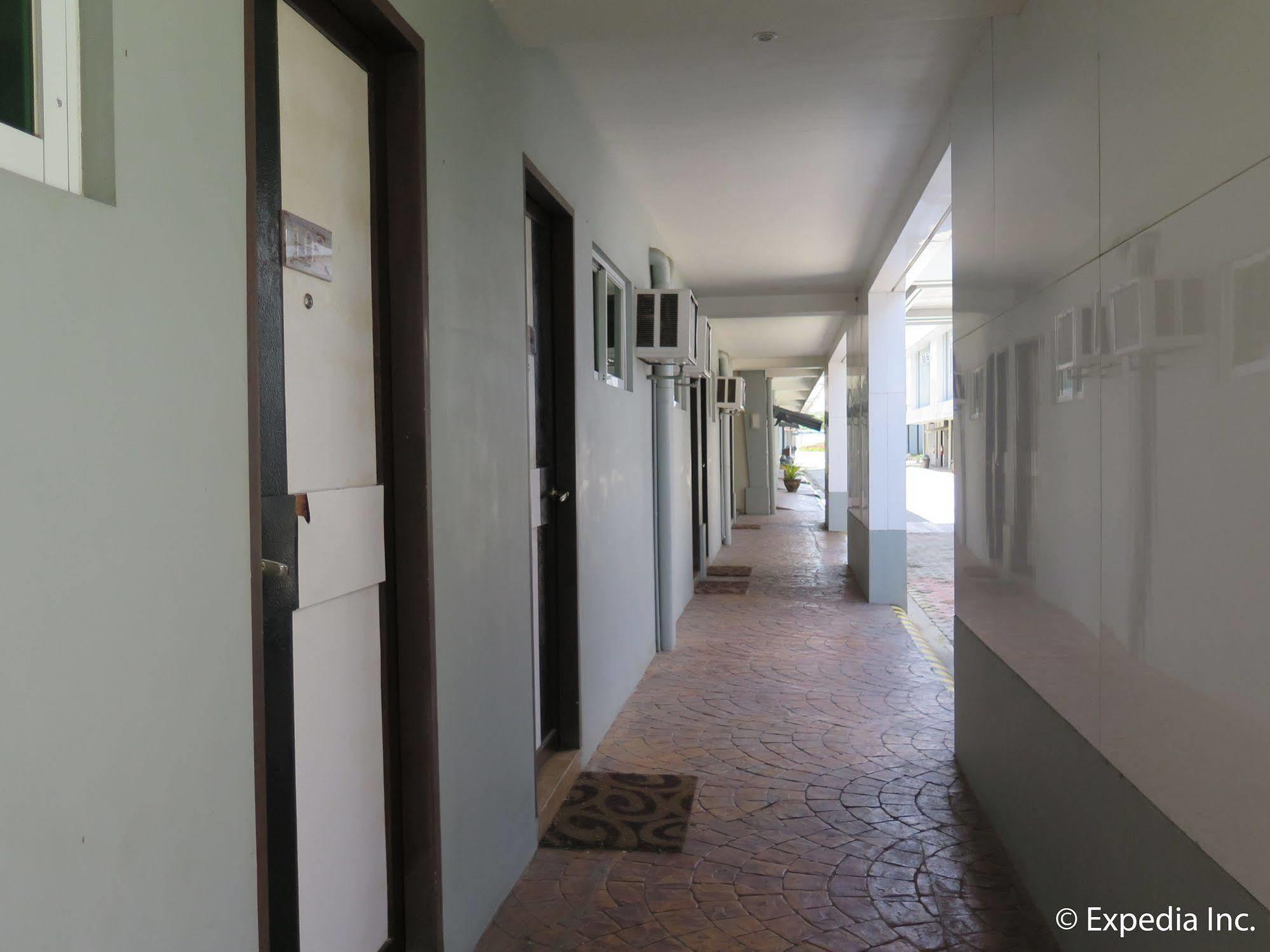 The Lucky 9 Budget Hotel Tagum Exterior photo