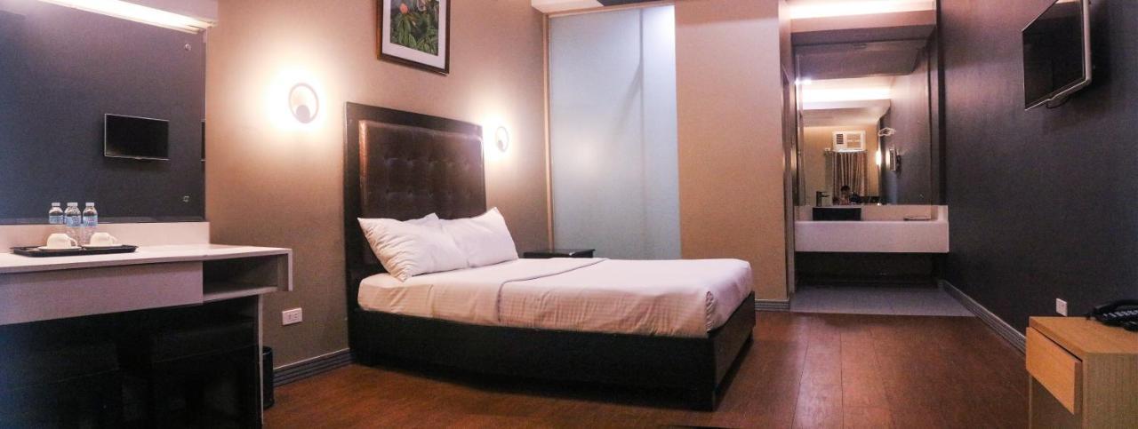 The Lucky 9 Budget Hotel Tagum Exterior photo