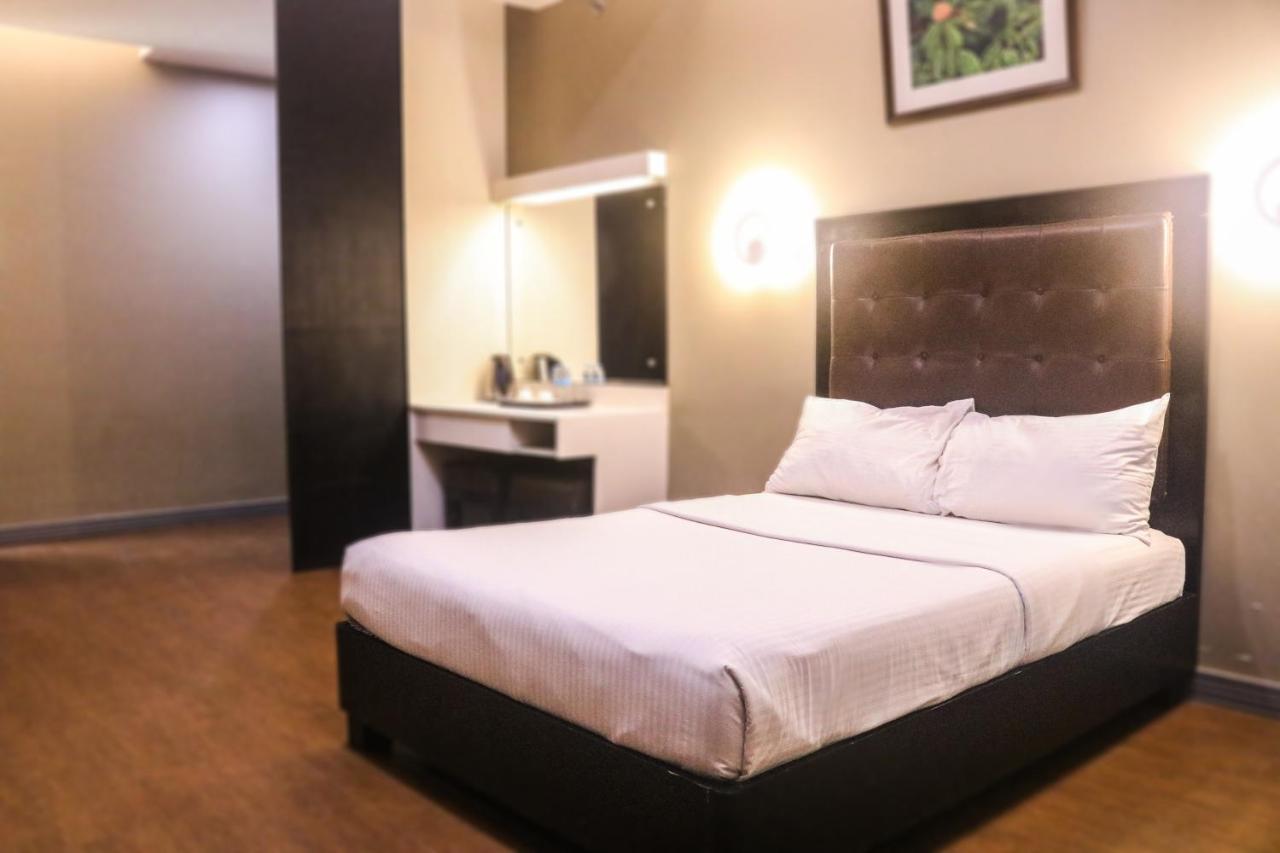 The Lucky 9 Budget Hotel Tagum Exterior photo